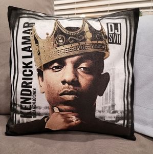 Kendrick Lamar "King of New York" pillow
